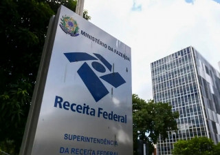 Comunicado: Receita Federal prorroga para 2025 a extinção da Declaração do Imposto sobre a Renda Retido na Fonte