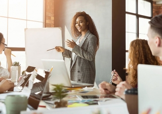 Como liderar a equipe em meio a crises e mudanças